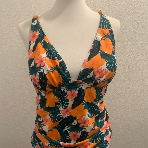 Nicole Miller Multicolor Tropical Swimsuit - Picture 1 of 6